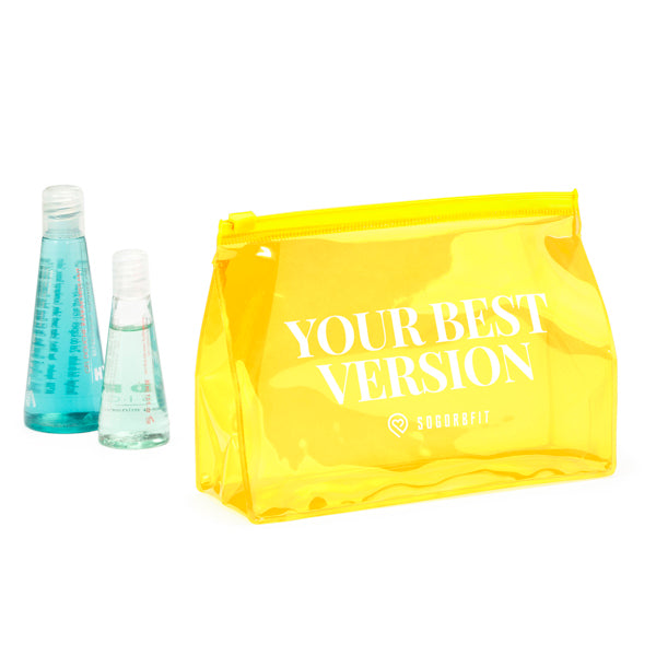 Beauty case con chiusura ermetica in PVC trasparente.